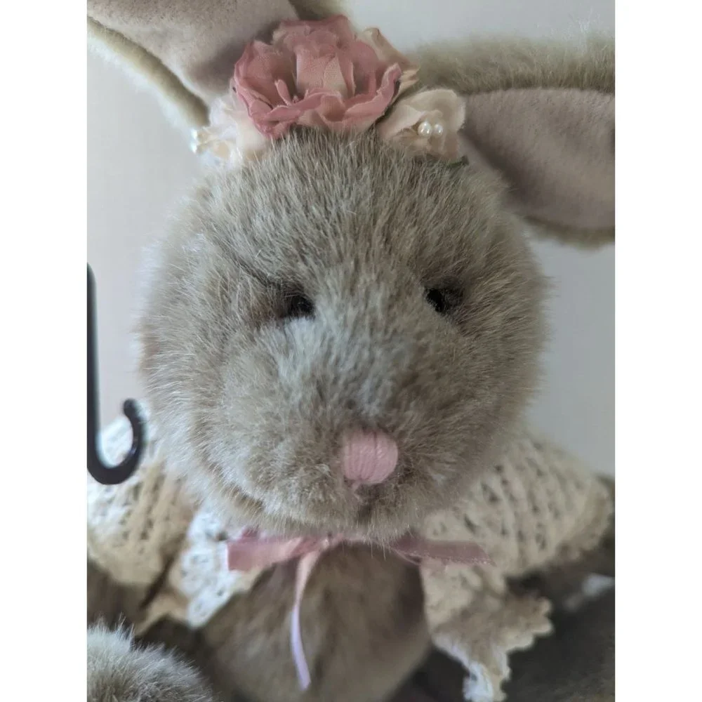 Russ Misty jointed stuffed rabbit pink ribbon flower w/shall tan beige fur 6‎ in
